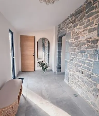 O Nuit Claire, Superbe Longere Avec Spa.